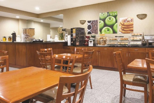 La Quinta Inn by Wyndham Queens (New York City) image 11